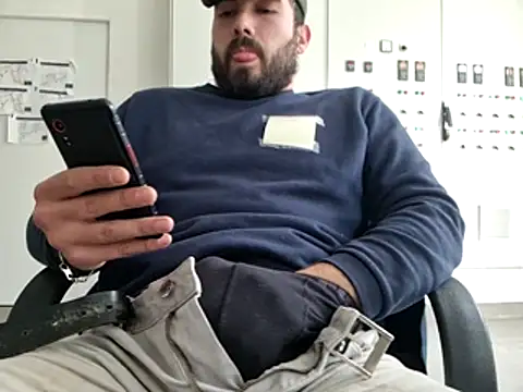 Leonormaldick online show from February 2026 12:19:01 PM