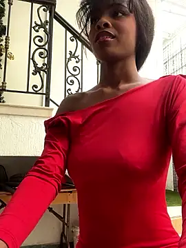 adaraSmiith online show from December 2024 09:00:01 PM