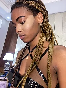 adaraSmiith online show from January 2025 12:28:02 PM