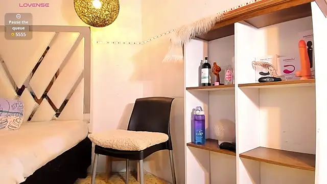 rose scottt online show from March 2025 02:45:02 PM