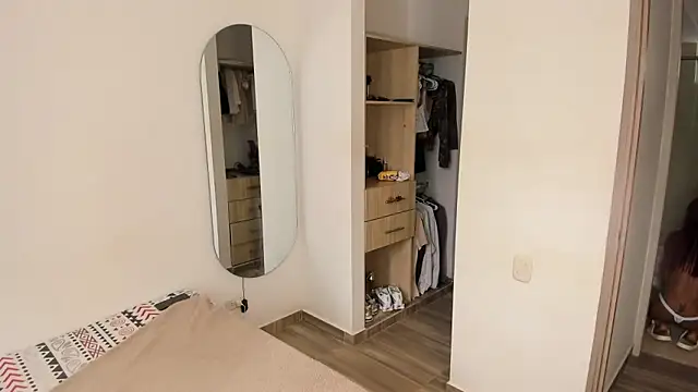 rose scottt online show from January 2026 02:44:02 PM