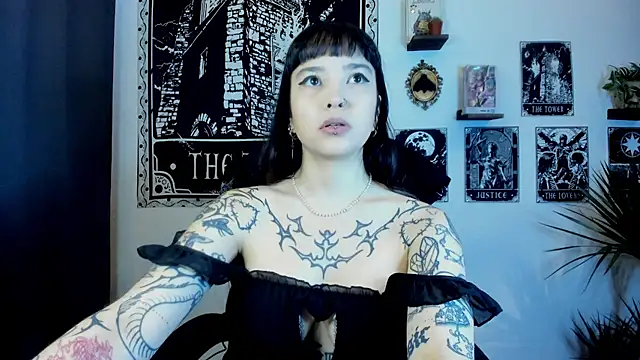 Demongirl6666 online show from October 2025 06:08:01 PM