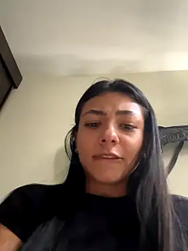 Liissa cute  online show from November 2025 06:15:01 PM