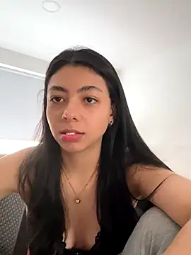 Liissa cute  online show from November 2025 08:55:01 PM