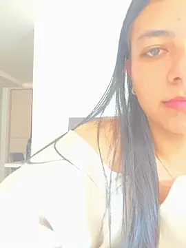 Snapshot of Liissa_cute_ chatting on April 2026 06:53:02 PM Liissa cute online show from April 2026 06:53:02 PM