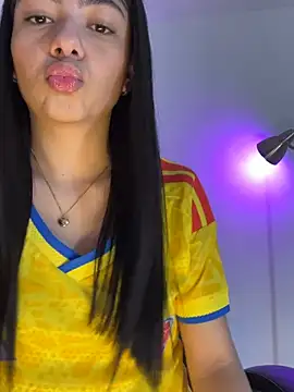 Snapshot of Liissa_cute_ chatting on July 2026 04:35:02 PM Liissa cute online show from July 2026 04:35:02 PM