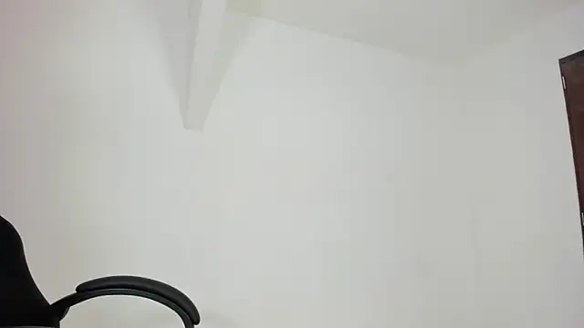 Snapshot of ANGEL_NICOLAS chatting on May 2026 09:34:01 PM ANGEL NICOLAS online show from May 2026 09:34:01 PM