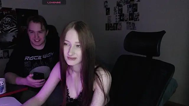 Snapshot of camcoupbang chatting on September 2025 10:20:02 PM camcoupbang online show from September 2025 10:20:02 PM