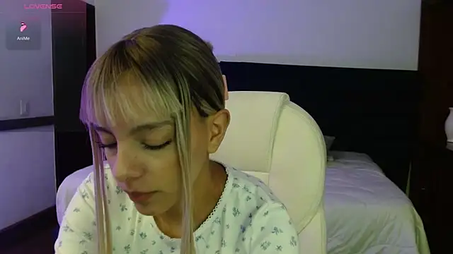 peyton golden1 online show from February 2026 03:07:01 AM