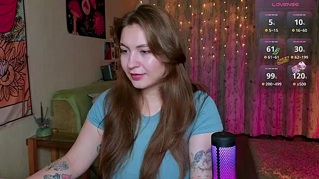 LisaCase online show from September 2025 11:37:01 AM