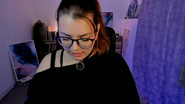 Snapshot of KeytSilvas chatting on December 2024 05:56:02 AM KeytSilvas online show from December 2024 05:56:02 AM