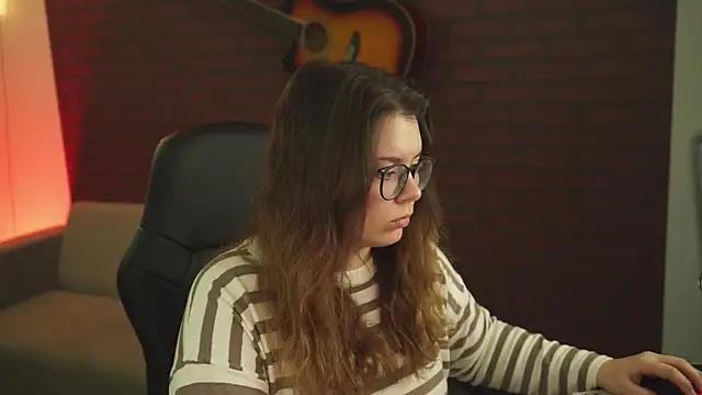 Snapshot of KeytSilvas chatting on January 2025 04:21:01 AM KeytSilvas online show from January 2025 04:21:01 AM