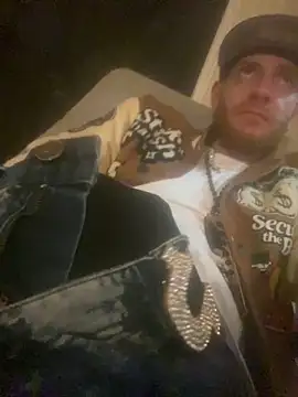 Snapshot of CityBoy75211 chatting on February 2026 06:52:01 AM CityBoy75211 online show from February 2026 06:52:01 AM