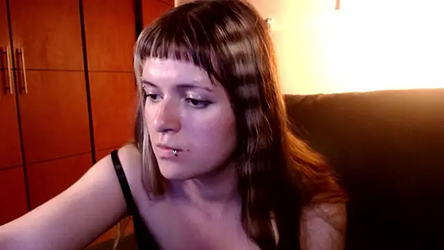 NEXT DOOR GIRL  online show from October 2025 10:54:02 PM