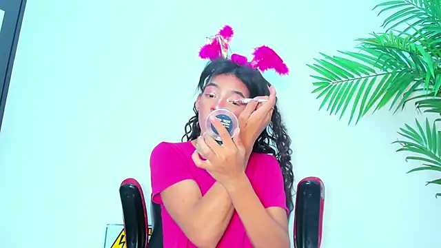 Briyit Doll online show from January 2025 03:44:02 AM