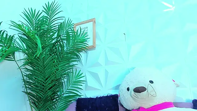 Briyit Doll online show from October 2025 09:32:02 PM