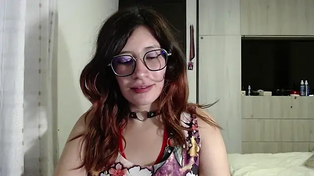 mariana124- online show from March 2025 10:42:01 PM