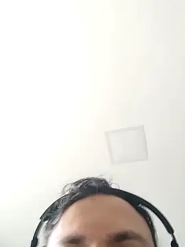 Snapshot of morenindarola chatting on February 2025 02:44:01 PM morenindarola online show from February 2025 02:44:01 PM