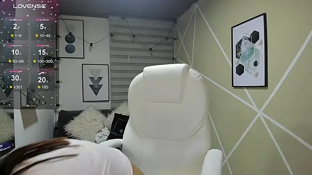 Enma  clark online show from February 2026 04:08:01 AM