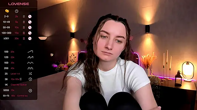 annacooleman online show from April 2026 06:19:01 AM