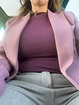 Snapshot of Deasquirty chatting on February 2026 12:35:02 PM Deasquirty online show from February 2026 12:35:02 PM