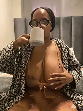 Snapshot of Saggy_areola95 chatting on July 2026 08:19:02 AM Saggy areola95 online show from July 2026 08:19:02 AM
