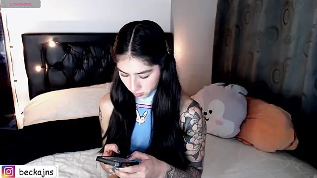 Snapshot of Beck_jones chatting on May 2026 03:45:01 AM Beck jones online show from May 2026 03:45:01 AM
