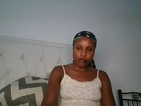 Snapshot of Candykitten chatting on March 2025 06:59:02 PM Candykitten online show from March 2025 06:59:02 PM