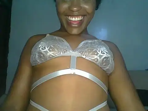 Candykitten online show from March 2026 05:19:01 PM