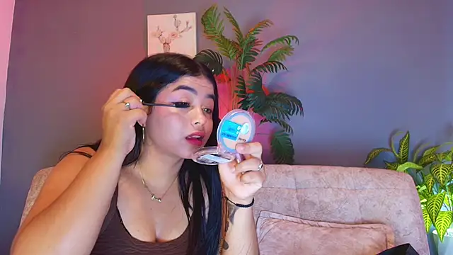 Snapshot of jade_brunnette chatting on May 2026 08:17:01 PM jade brunnette online show from May 2026 08:17:01 PM