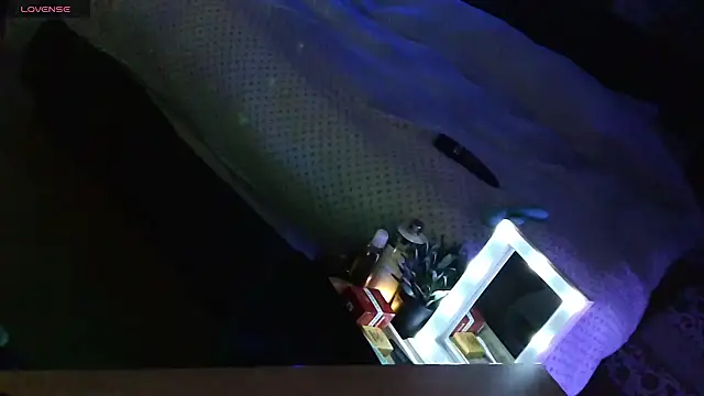 KatieDx online show from February 2025 06:53:01 PM