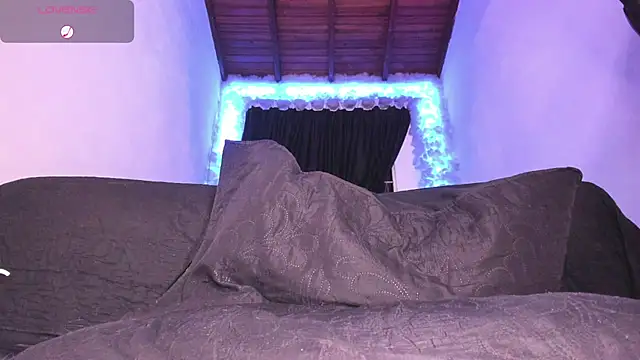 Mariana Hasper  online show from February 2025 01:11:01 AM