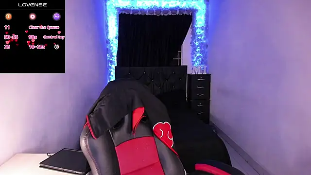 Mariana Hasper  online show from February 2025 11:41:02 PM