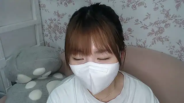 Snapshot of mei_hosina chatting on June 2026 04:42:01 PM mei hosina online show from June 2026 04:42:01 PM