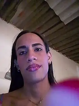 AlexaWarner online show from November 2025 09:13:02 PM