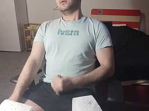 mrKerem123 online show from April 2026 04:43:02 PM