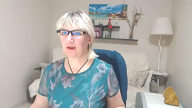 FleurMays online show from March 2025 11:23:01 AM