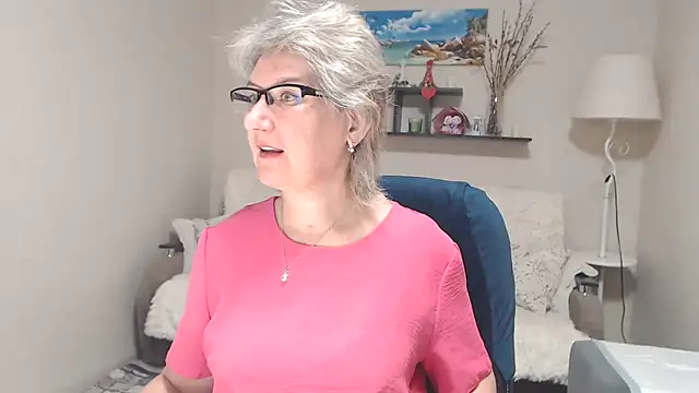 FleurMays online show from November 2025 05:20:01 AM