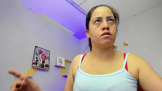 kathina giraldo online show from November 2025 12:39:02 PM