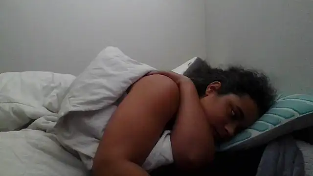 cinnaminnie online show from November 2025 06:57:02 PM