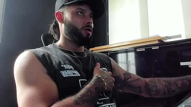 jeremygerard  online show from April 2026 07:58:02 PM