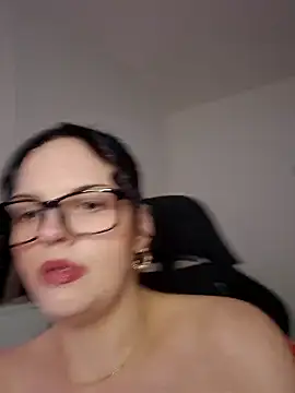 Jujuicy 97 online show from December 2025 09:08:02 PM