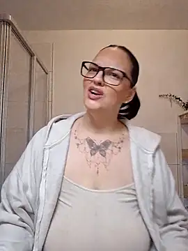 Jujuicy 97 online show from March 2026 08:26:33 AM