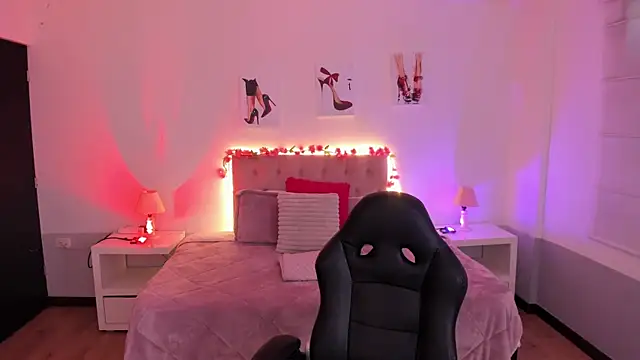 Snapshot of _Charlotte_evans_1 chatting on October 2025 08:06:02 PM Charlotte evans 1 online show from October 2025 08:06:02 PM