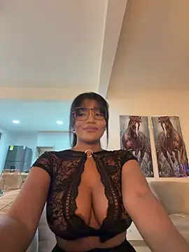 Jessie-pradoo online show from May 2026 10:37:02 PM