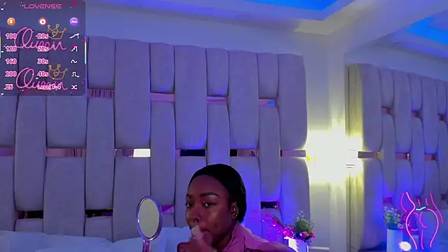 Snapshot of mia_schwarz chatting on February 2026 12:08:01 PM mia schwarz online show from February 2026 12:08:01 PM