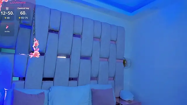 Snapshot of mia_schwarz chatting on February 2026 09:44:02 PM mia schwarz online show from February 2026 09:44:02 PM