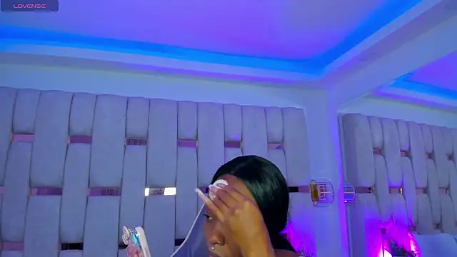 Snapshot of mia_schwarz chatting on March 2026 09:54:02 PM mia schwarz online show from March 2026 09:54:02 PM