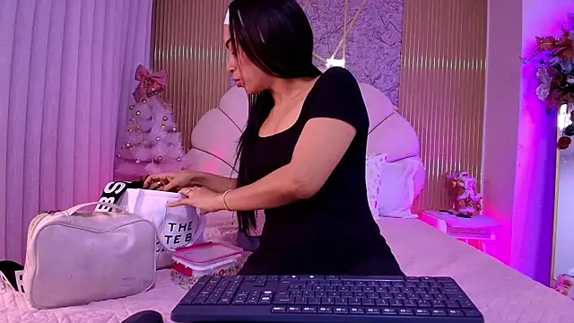 aisha sh online show from November 2025 11:54:02 AM