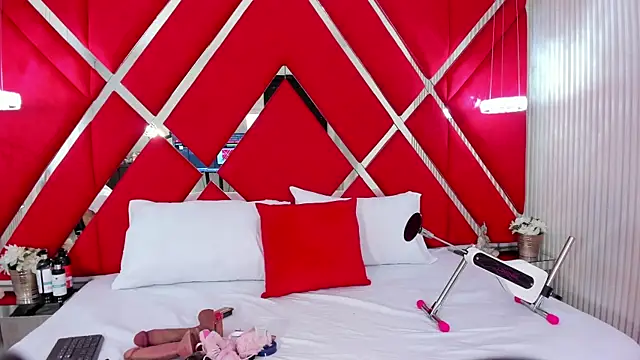 SusanCouper online show from December 2025 10:49:02 PM